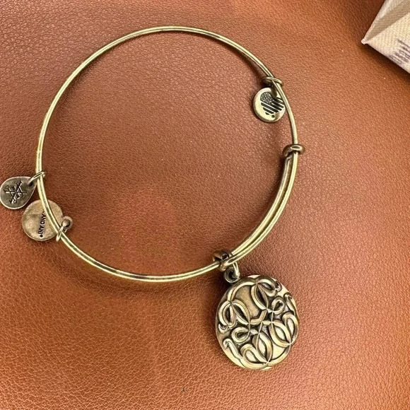 Alex and Ani Celtic Charm Gold Tone - Picture 1 of 3